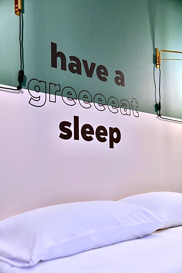 Greet Hotel Brest Aéroport