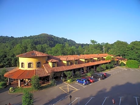 Hotel El Bricial