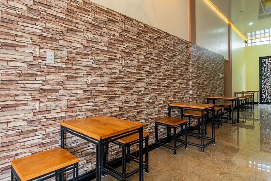 RedDoorz Plus near Ramayana Pematangsiantar