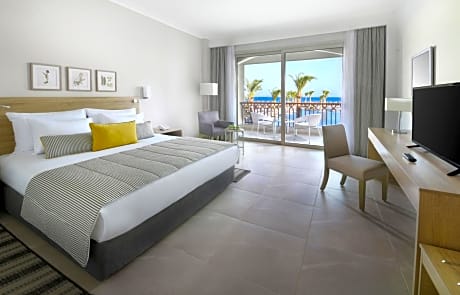 Deluxe Family, Queen or Twin Bed, Pool & Sea View