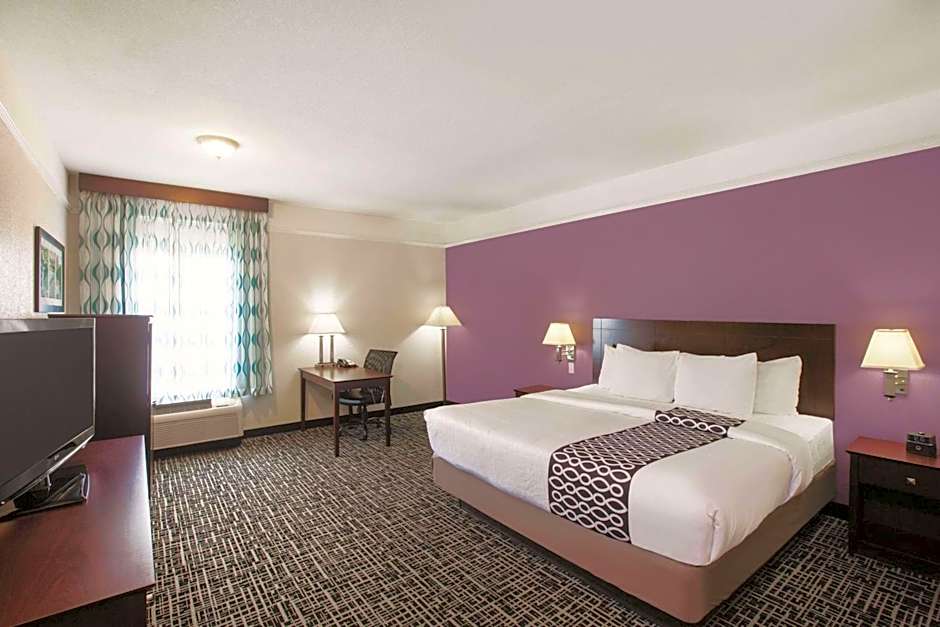 La Quinta Inn & Suites by Wyndham Mansfield