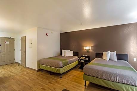 Quadruple Room - Non-Smoking