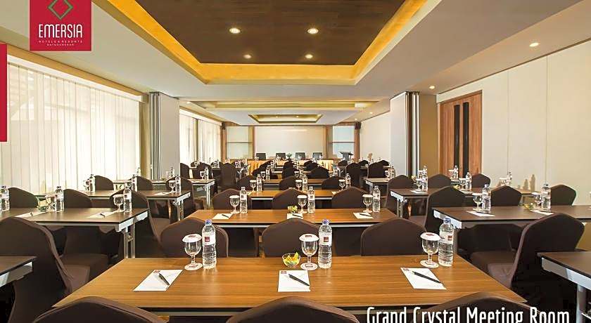 Emersia Hotel & Resort Batusangkar
