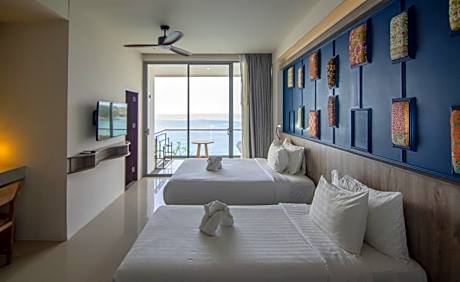 Deluxe Double or Twin Room with Sea View