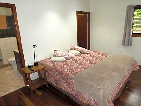 1 Bedroom Mountain View