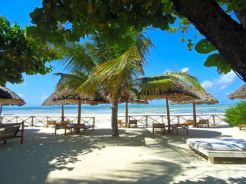 Makuti Beach Bungalows