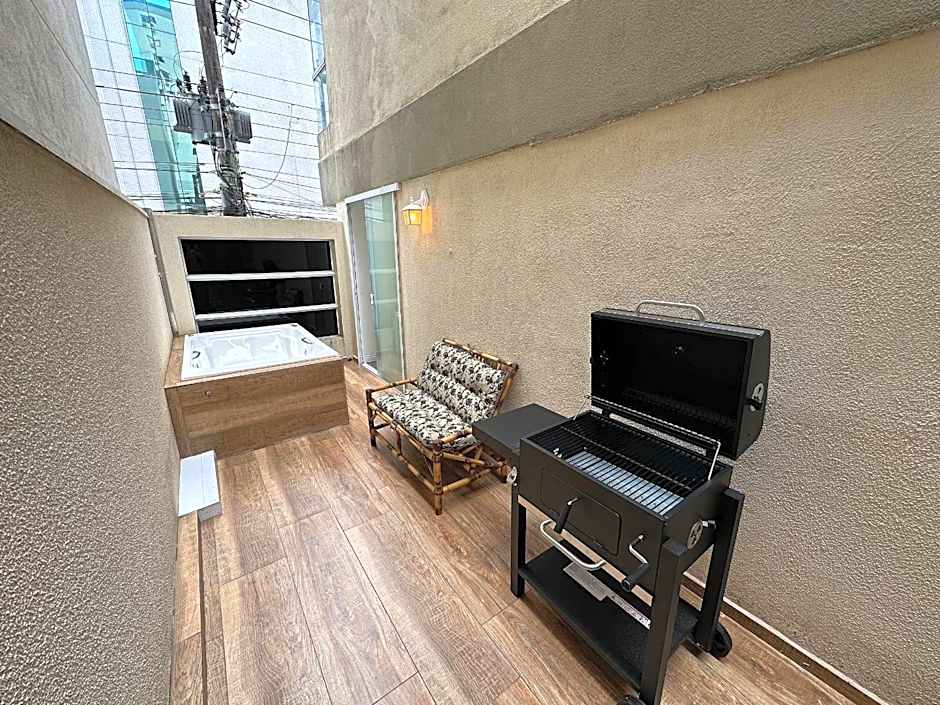 LA02- 2 Suítes +1Quarto | Jacuzzi | Churrasqueira