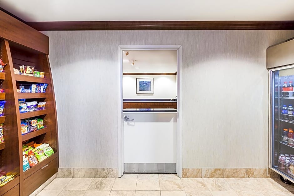 Staybridge Suites El Paso Airport, an IHG Hotel