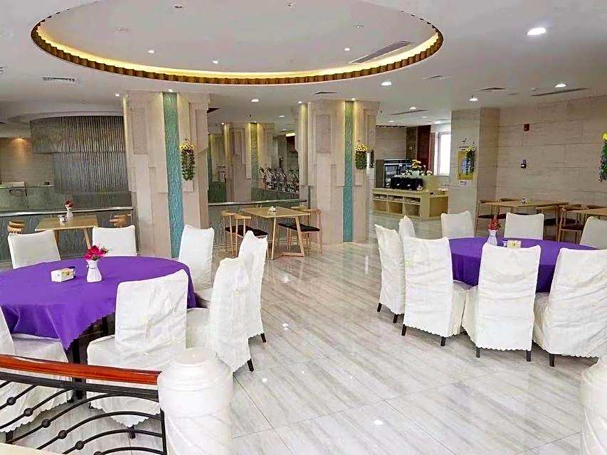 Lavande Hotel Heyuan Avenue Asia's first fountain