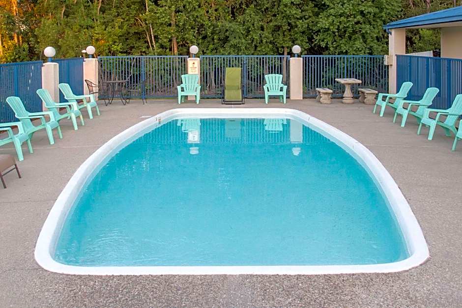 Days Inn by Wyndham Picayune