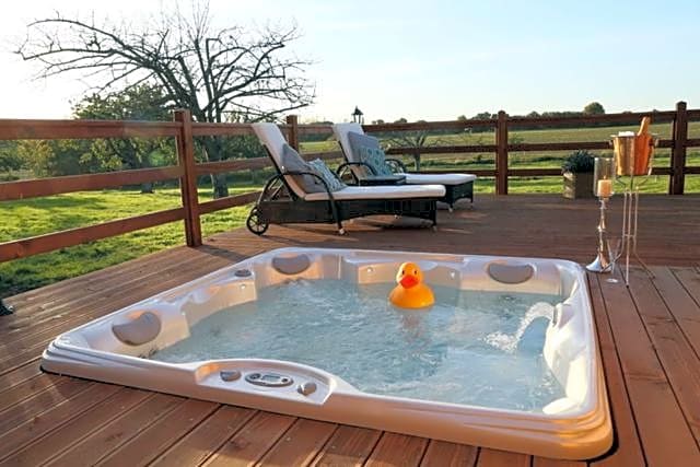 The Orchard Bramble Lodge