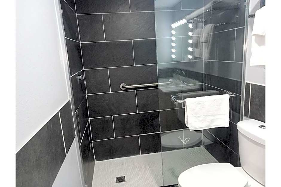 Marshall Lodge By OYO Hwy 65