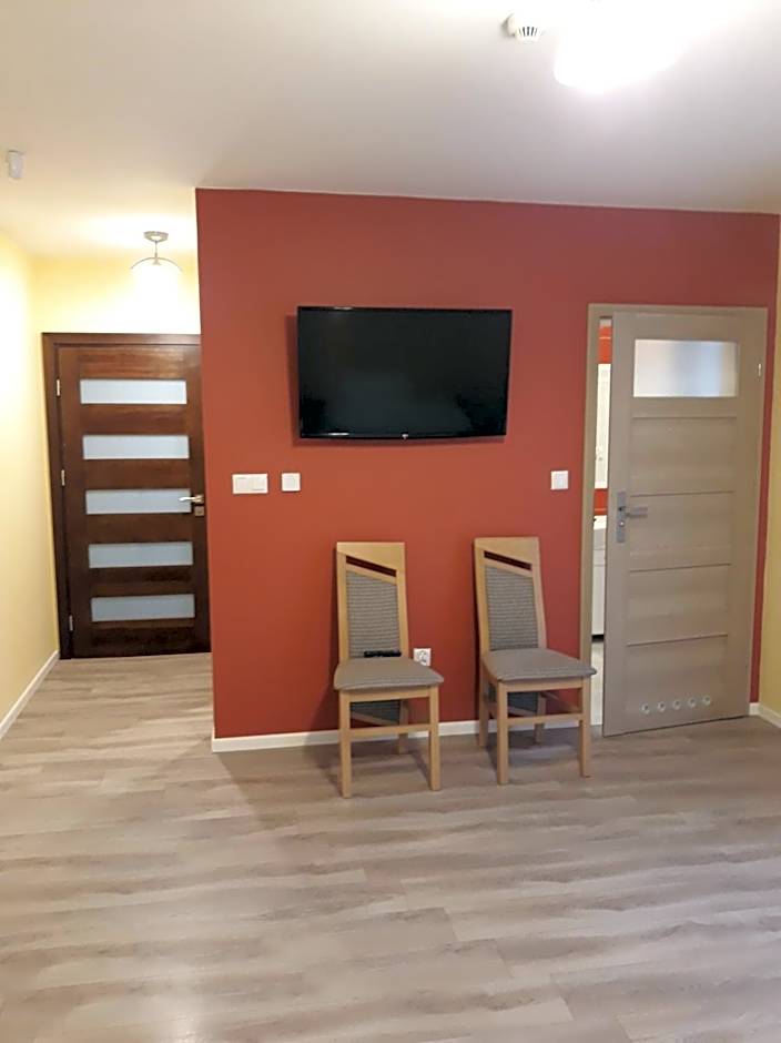 Jaworina- Apartamenty, Domki i Pokoje