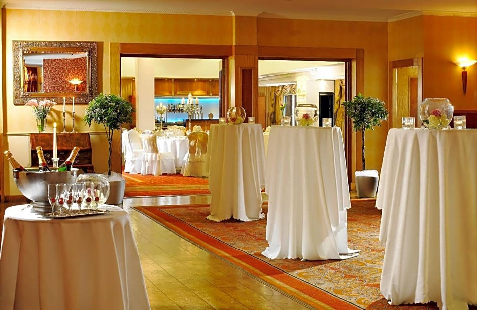 Hotel Westport - Leisure Spa and Conference