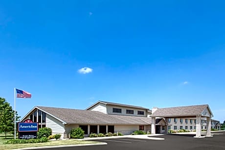 AmericInn by Wyndham Webster City