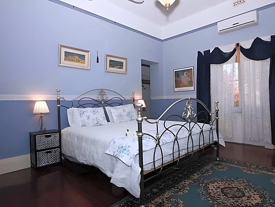 Photo 1 of 3 of 1 King Bed
