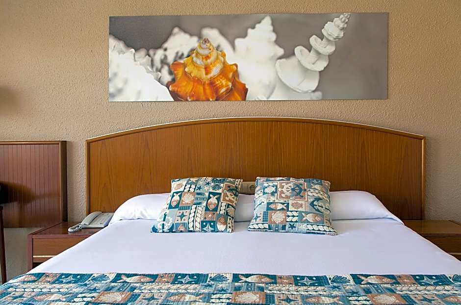 GHT Oasis Park & Spa