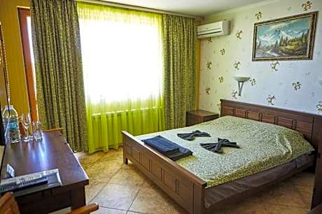 Standard Suite without kitchen