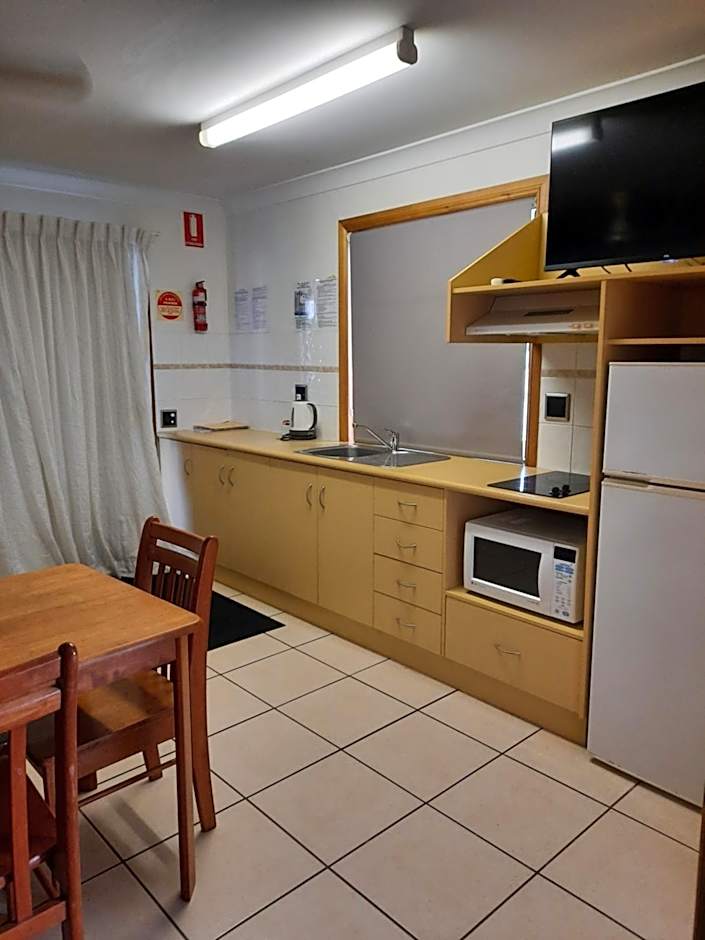 Hay Point Hotel/Motel