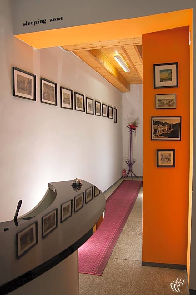 3 Bros' Hostel Cieszyn