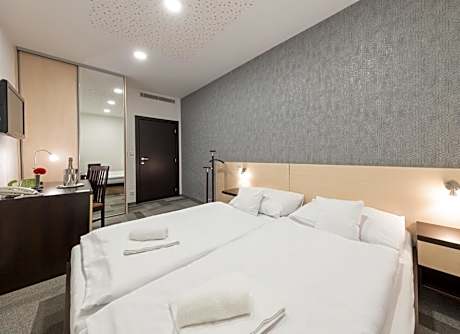 BNC Hotel - Restaurant - Bowling