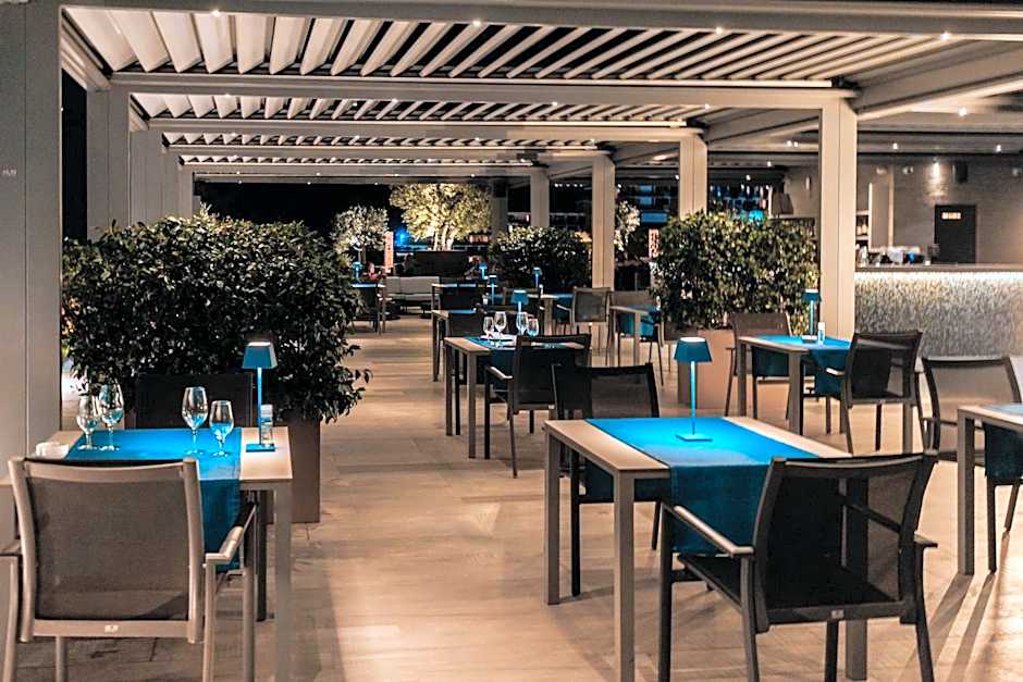 Palmon Bay Hotel & Spa