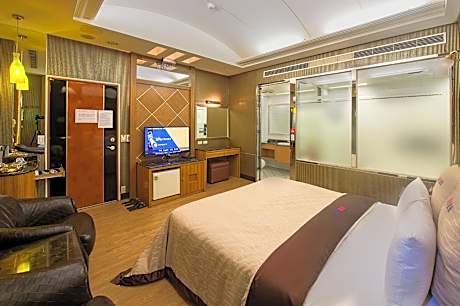 Standard Double Suite