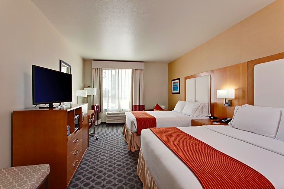 Holiday Inn Express North Hollywood Burbank Area