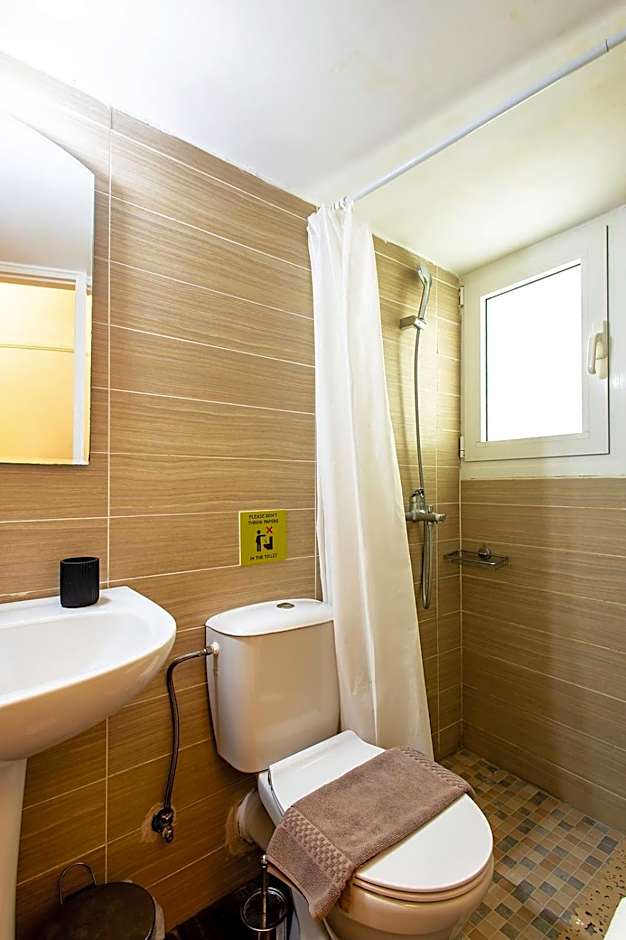 Aris123 by Smart Cozy Suites - Apartments in the heart of Athens - 5 minutes from metro - Available 24hr