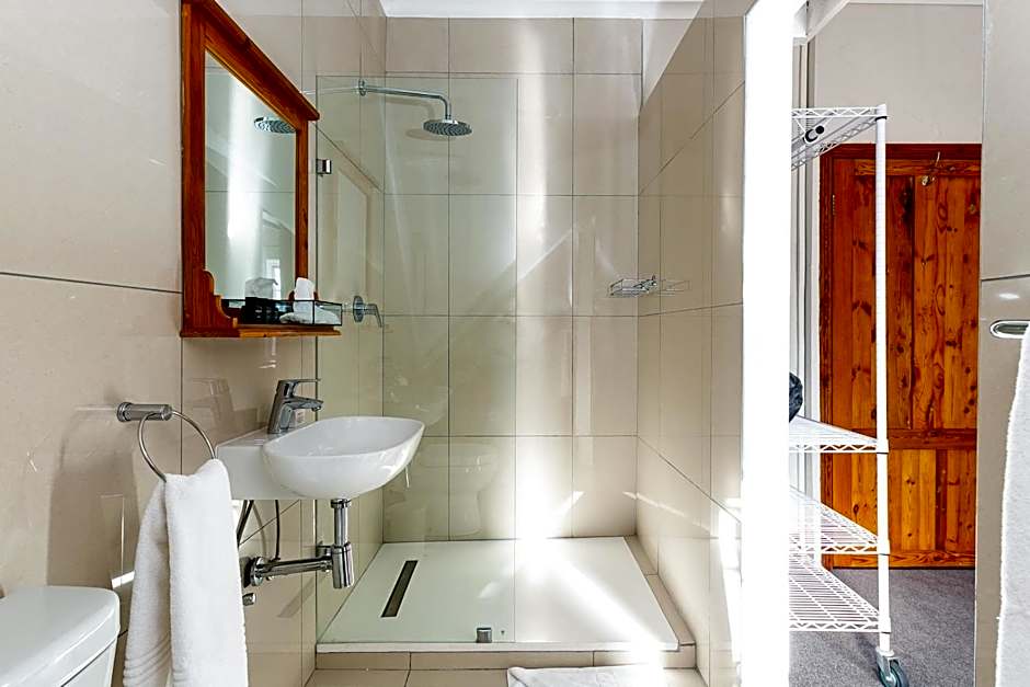 Adventure Pad's by The Farmhouse Hotel