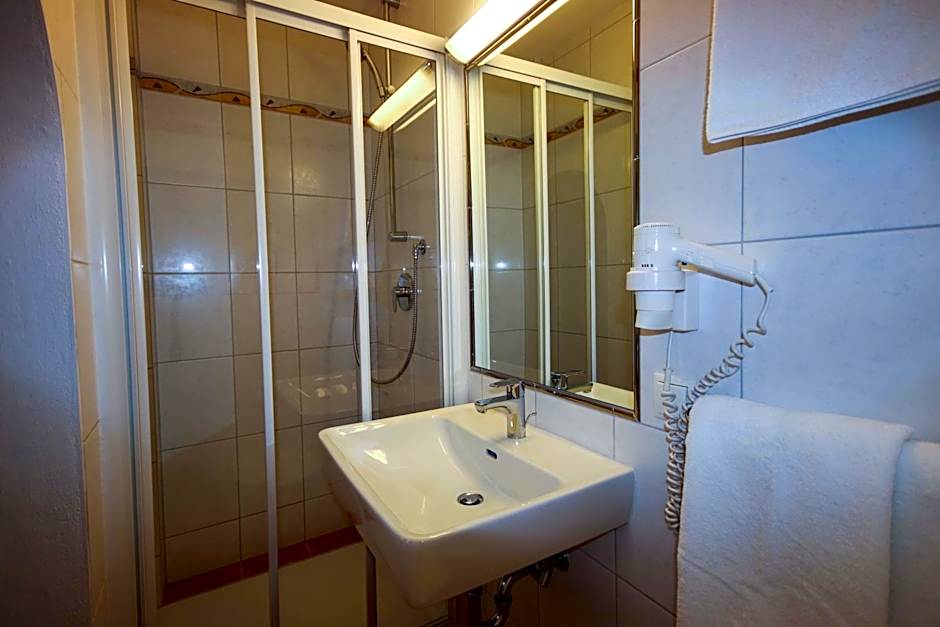 Kia Ora Hotel Restaurant