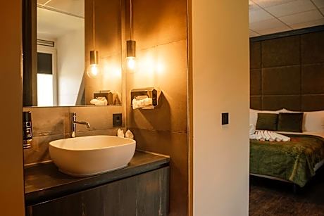 Suite with Sauna