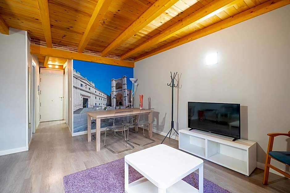 Apartamentos GO - Leopoldo Cano Center