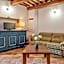Residence with swimming-pool and thermal pools in Sorano