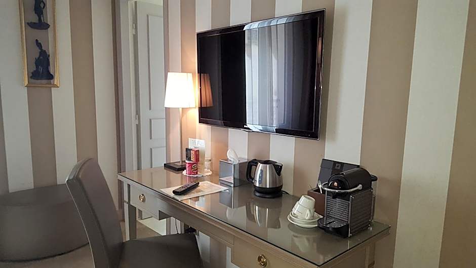 Hotel Saint Cyr Etoile