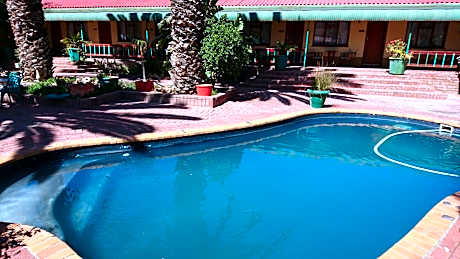 Lamberts Bay Hotel