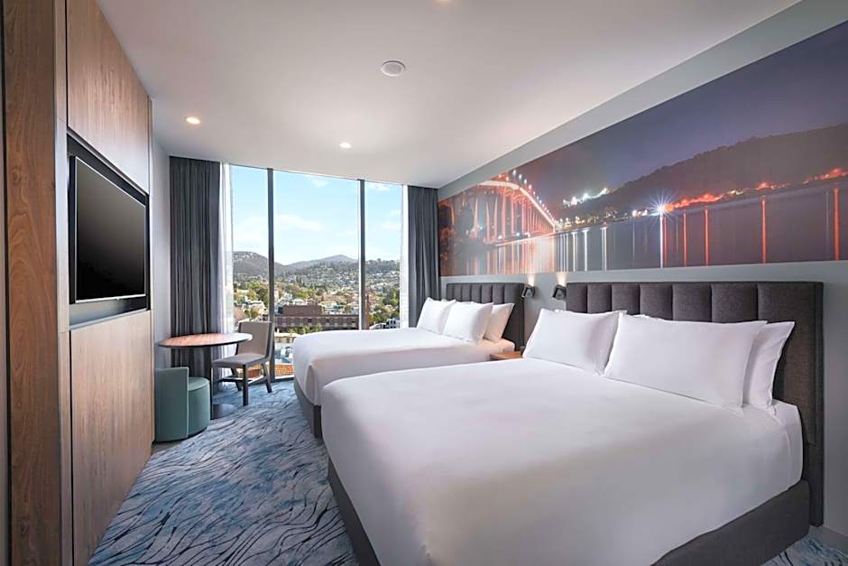 DoubleTree by Hilton Hobart