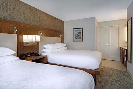 Suite with Two Double Beds - Non-Smoking