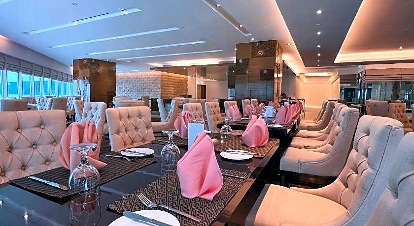Puteri Wing - Riverside Majestic Hotel