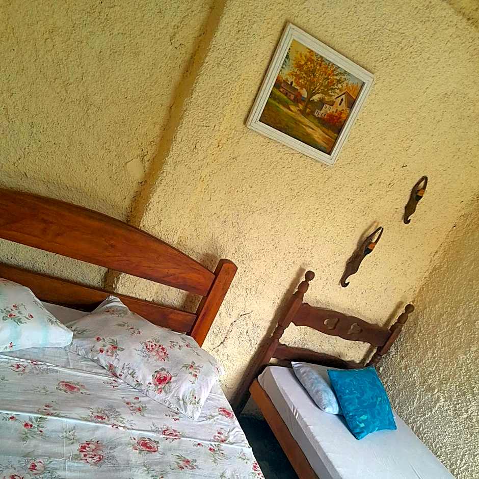 Hostel Canto da Praia São Sebastião - próximo ao enrocamento Caraguatatuba