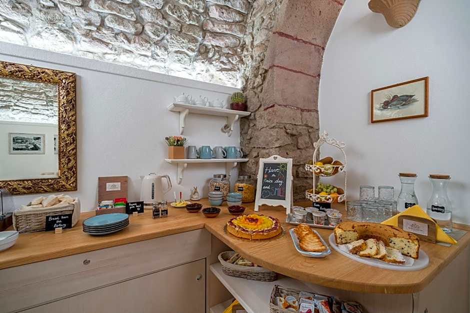 Bosa Queen House