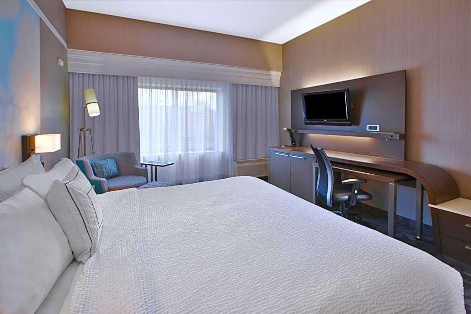 Courtyard by Marriott Somerset