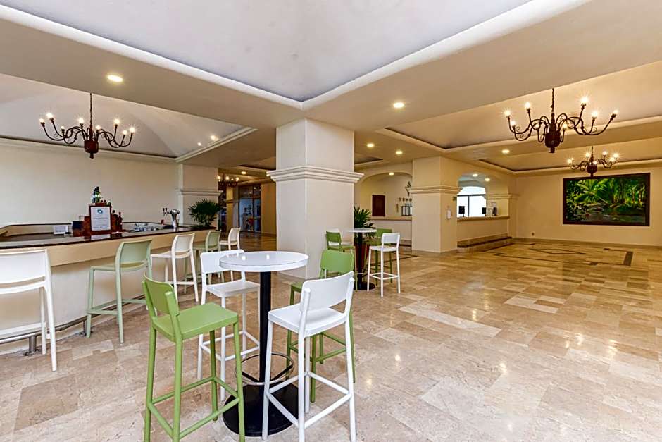 Tesoro Ixtapa Beach Resort