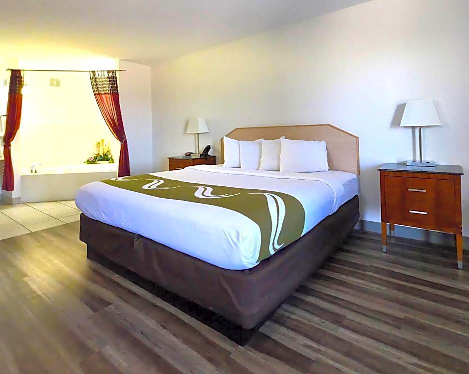 Quality Inn & Suites Lake Havasu City