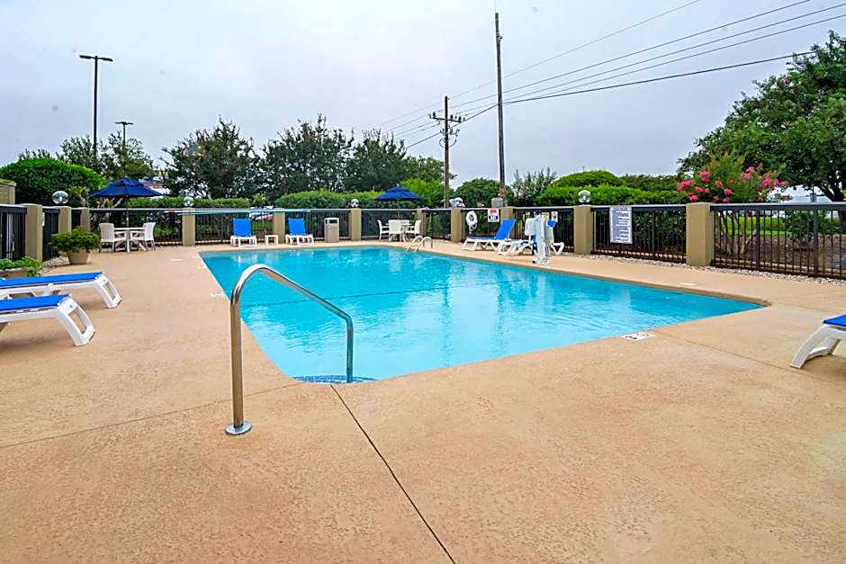 Comfort Inn University