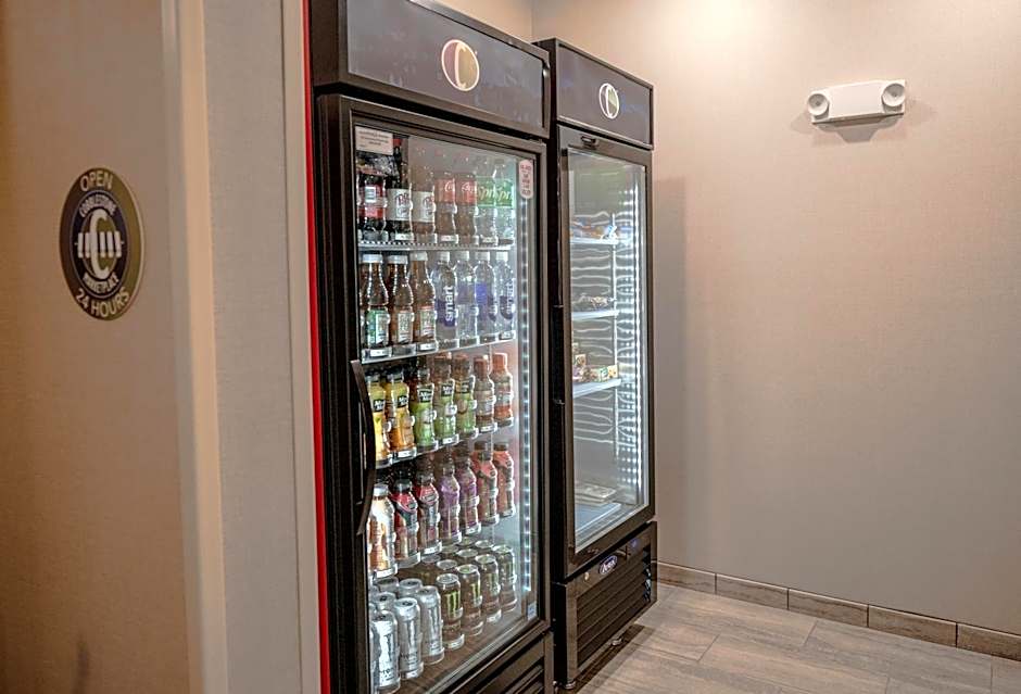 Cobblestone Hotel & Suites - Lamar