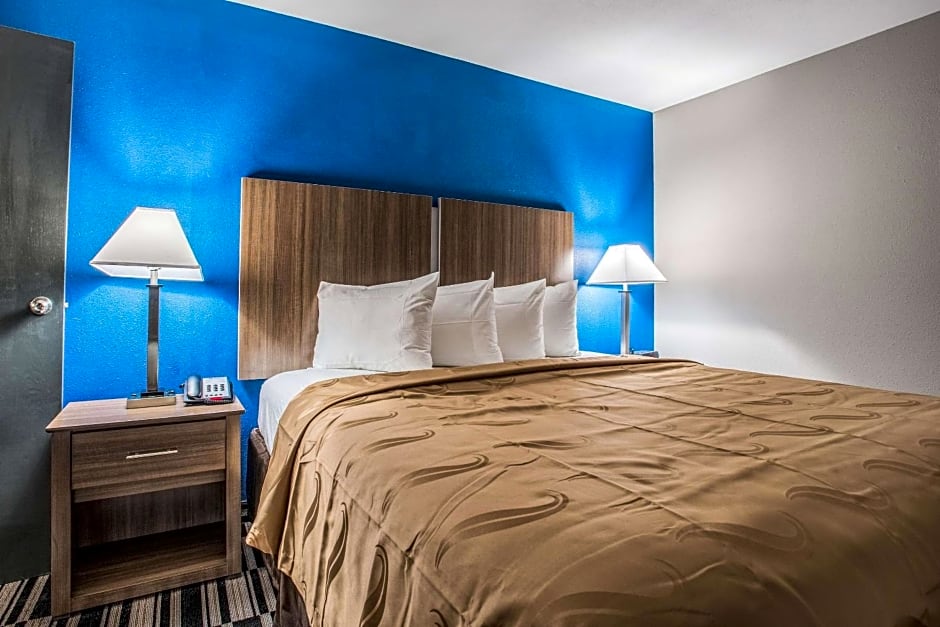 Quality Suites Lake Charles Downtown