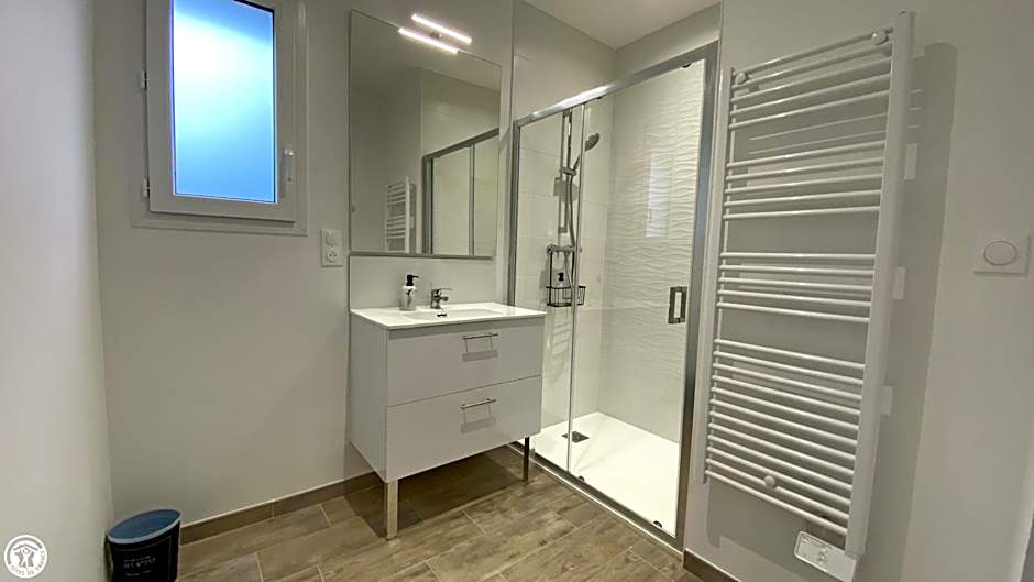 Appart 'Hôtel BreakIsleBed Limoges CHU & Fac Médecine Pharma à Pied parking gratuit