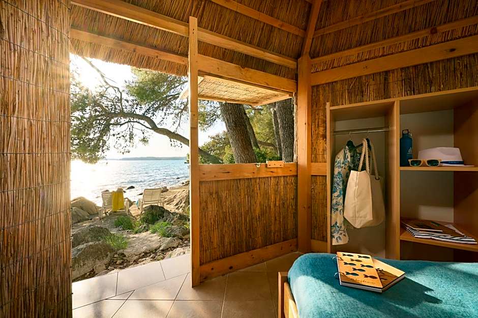Pine Beach Bungalows all inclusive