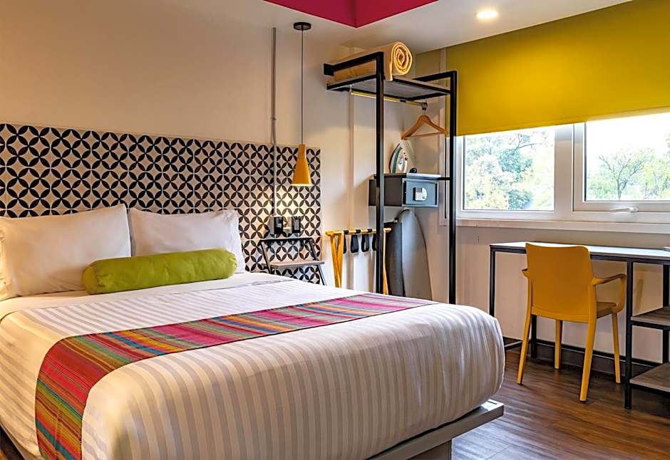 Hotel Estancias VIVE MX Cuauhtemoc, Trademark by Wyndham